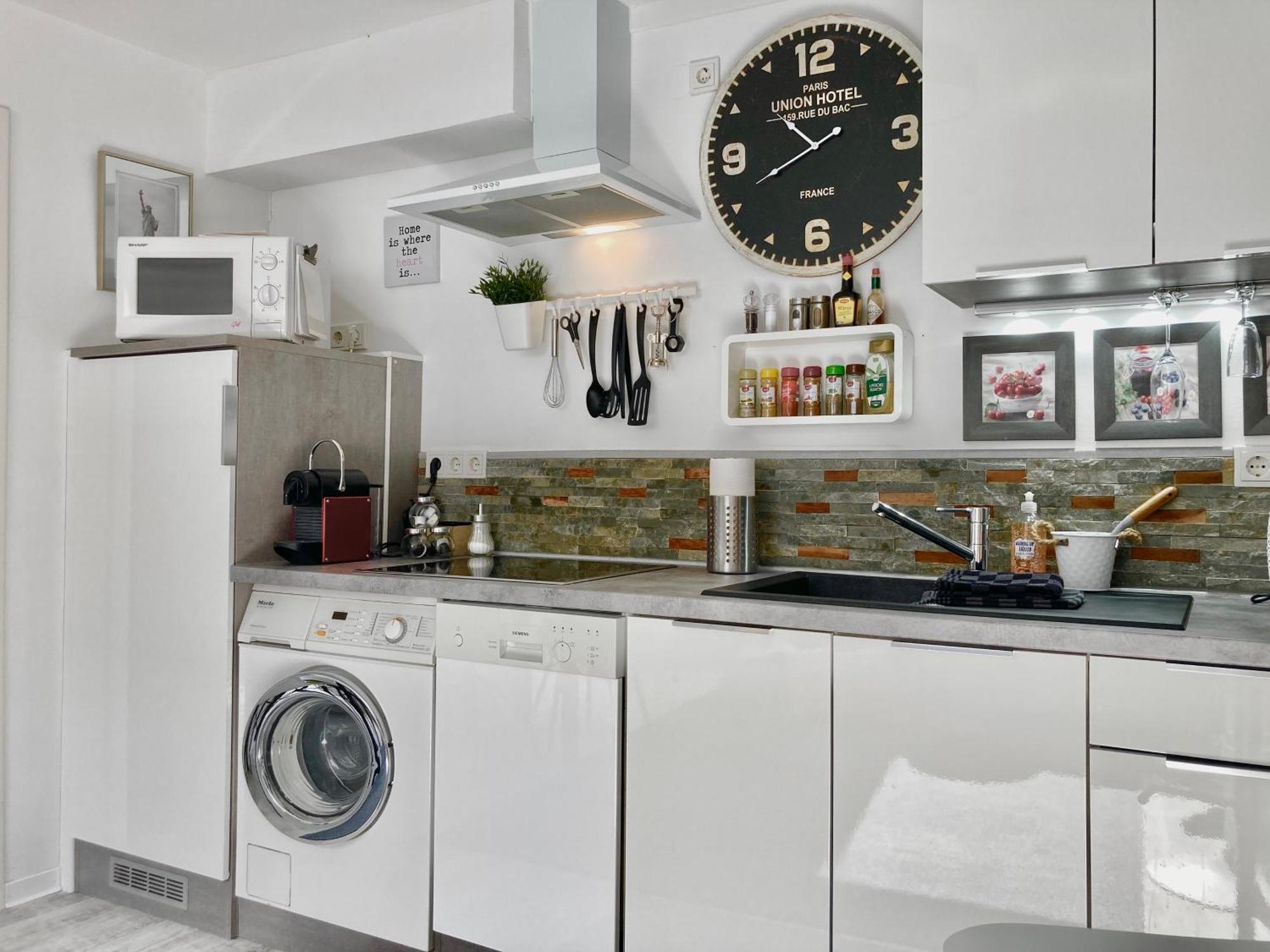 Living At Saarpartments - Adultsonly - Business & Holiday Homes With Kitchen For Long- And Short Term Stay, 3 Min To St Johanner Markt And Points Of Interest Σααρμπρύκεν Εξωτερικό φωτογραφία
